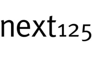 Schwarzer Text auf weißem Hintergrund lautet next125, wobei die Zahlen in einer kleineren Schriftgröße erscheinen.